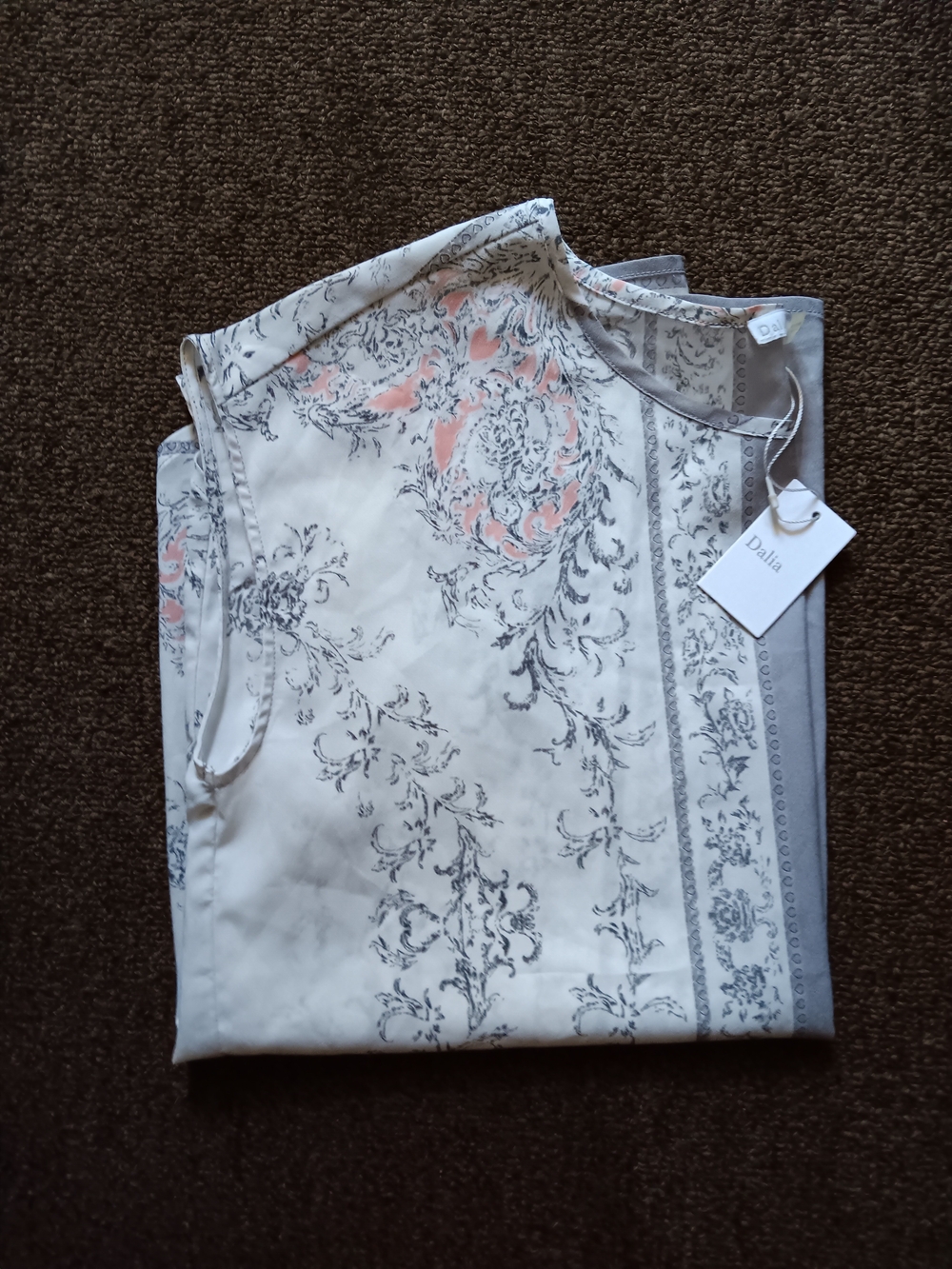 Dalia Floral Print Blouse!
